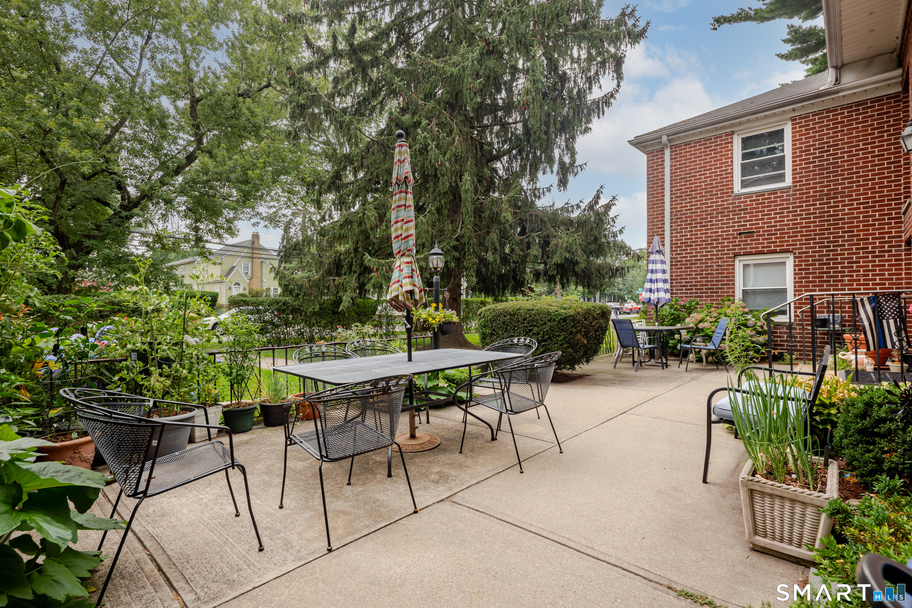 64 Maple Tree Avenue 2