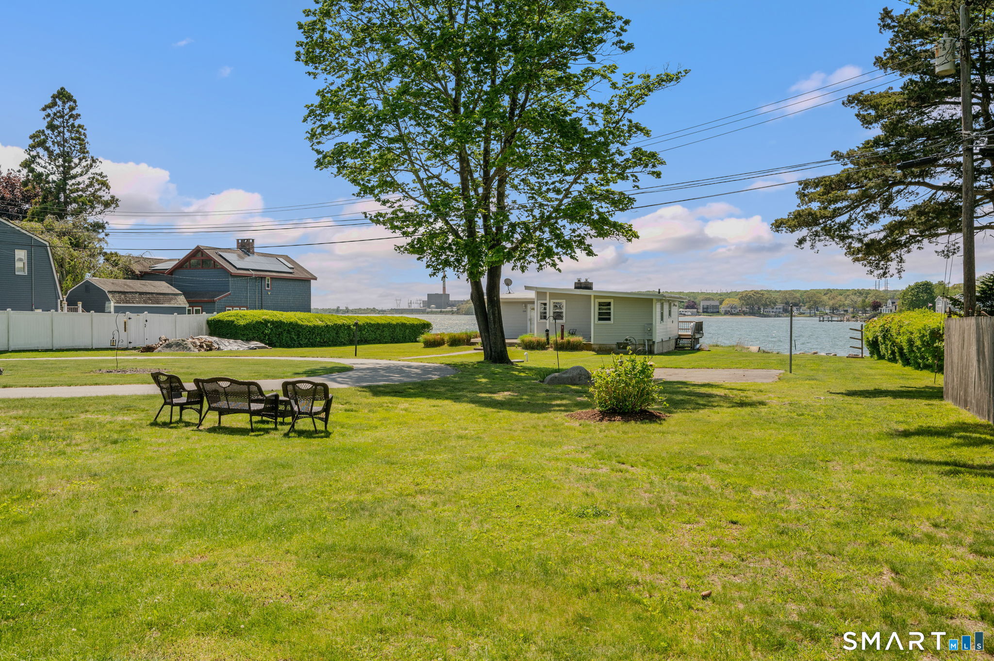 212-R Shore Road