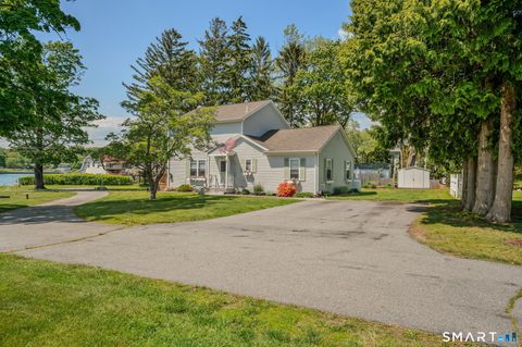 Photo of 212-R Shore Road, Waterford, CT 06385 (MLS # 24178177)