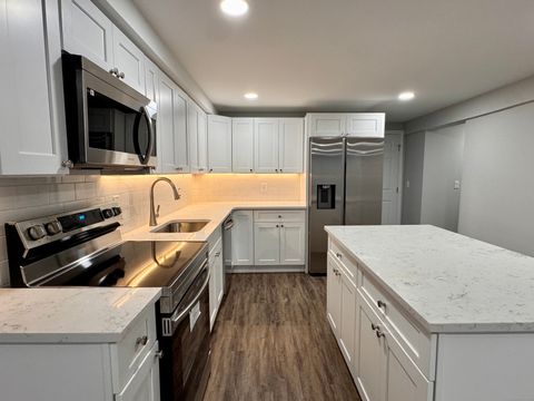 Photo of 186 York Street #BAS, West Haven, CT 06516 (MLS # 24127799)