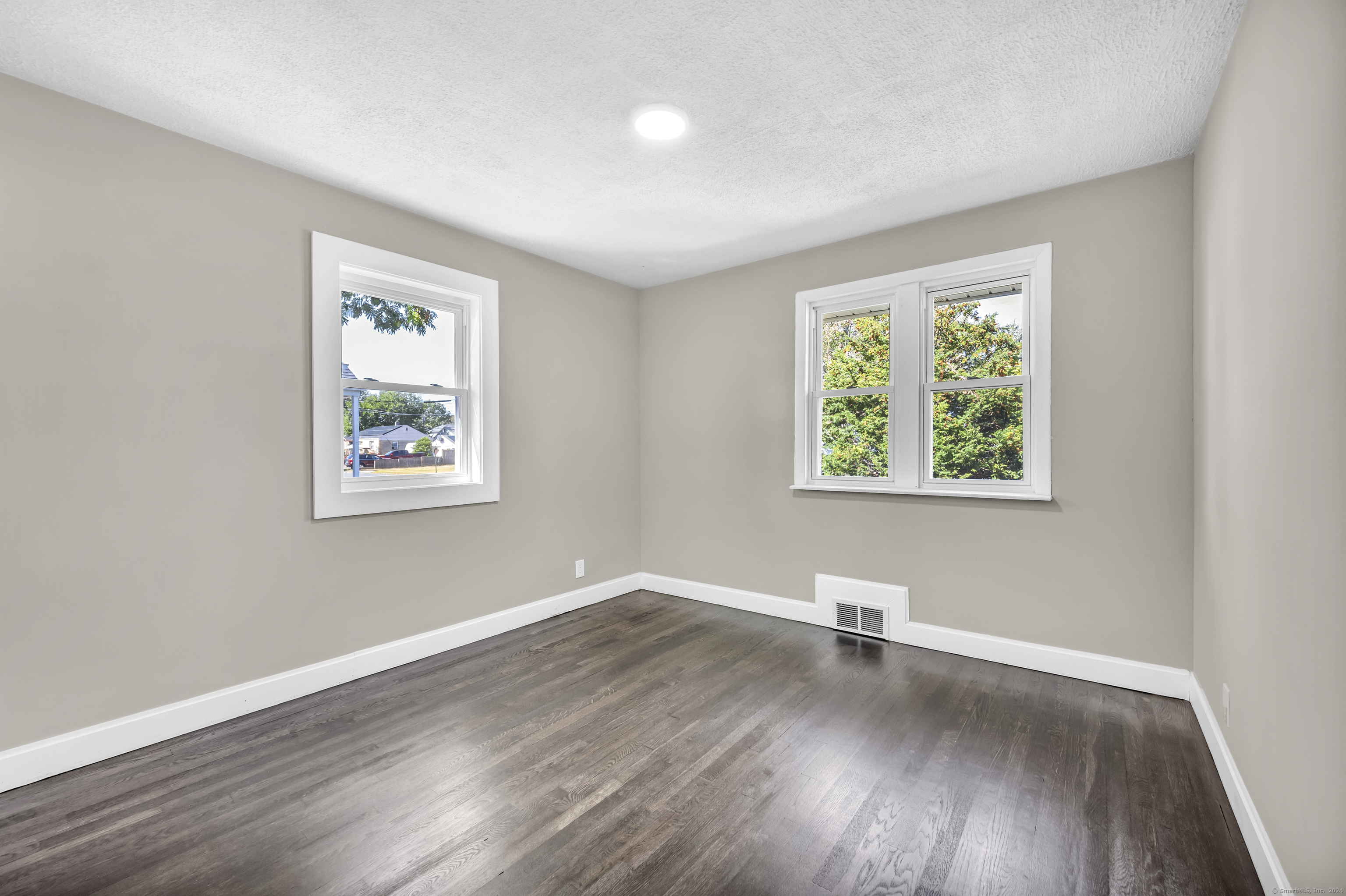 29 Risley Street, East Hartford, Connecticut image 12