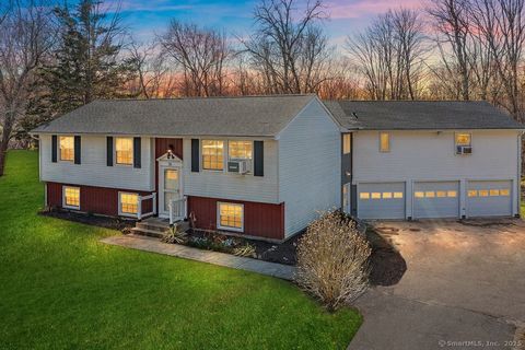 31 Bob White Way Plainfield CT 06354