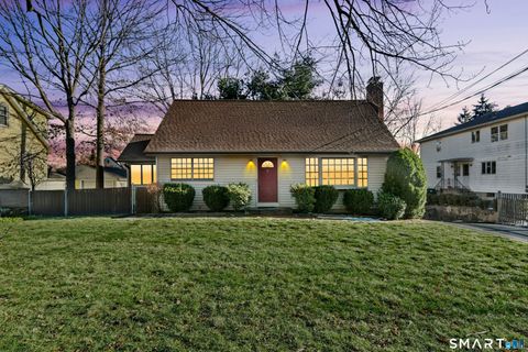 Photo of 378 High Street, Fairfield, CT 06824 (MLS # 24147708)