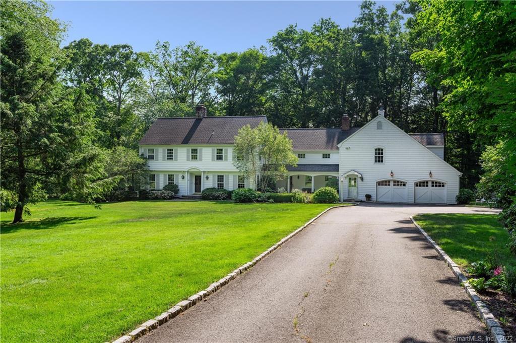 Photo 1 of 833 Hollow Tree Ridge Road, Darien, Connecticut, $2,595,000, Web #: 24019484