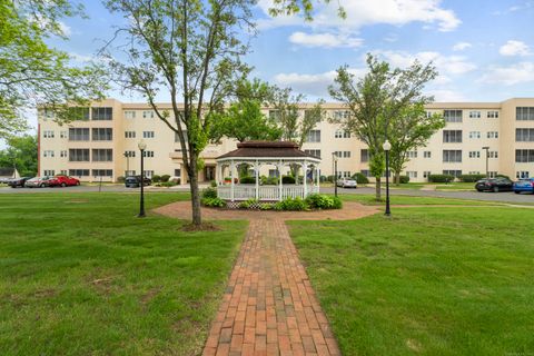 75 Washington Avenue Unit 2-307, Hamden, CT 06518 - #: 24138975