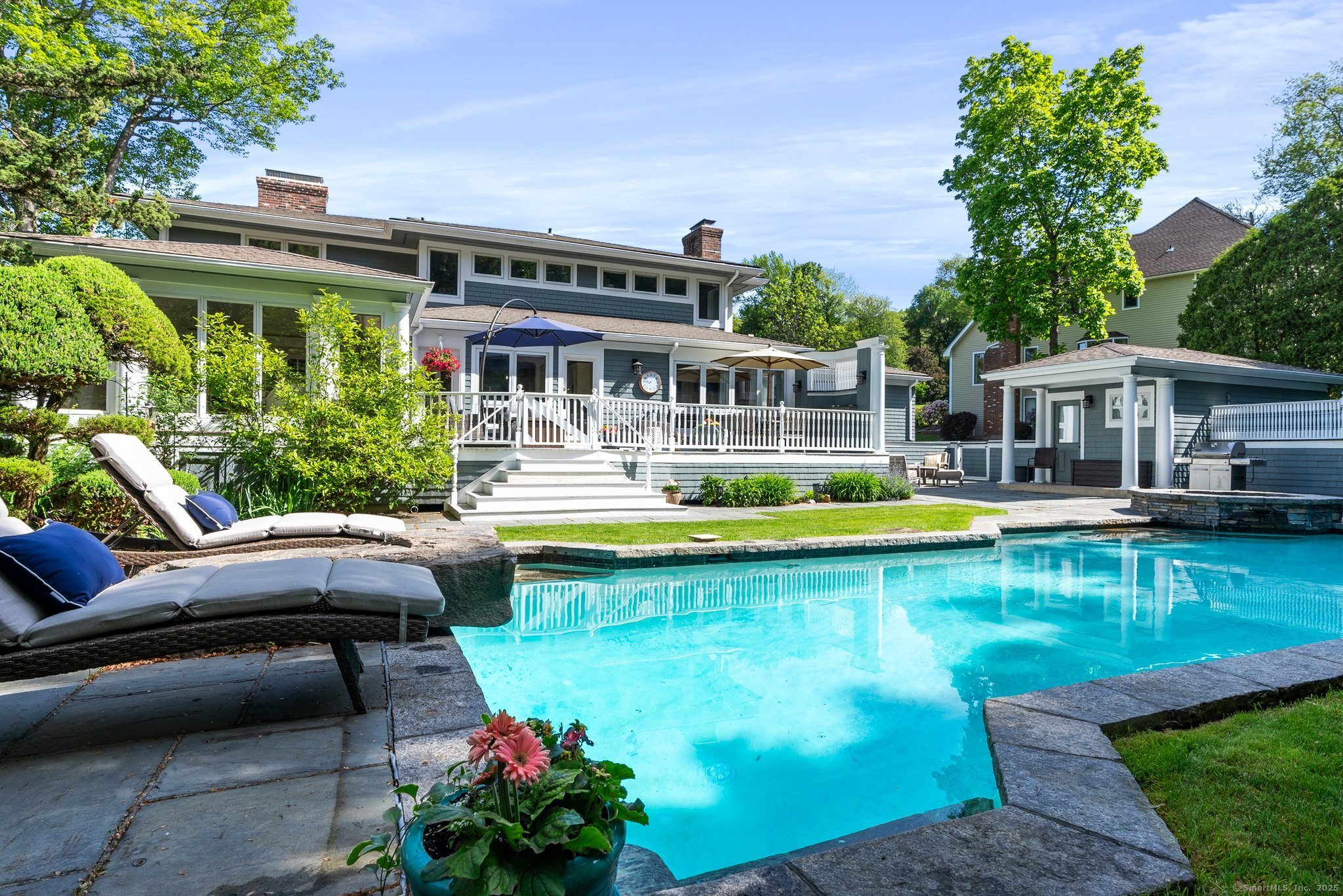 94 Southpond Road