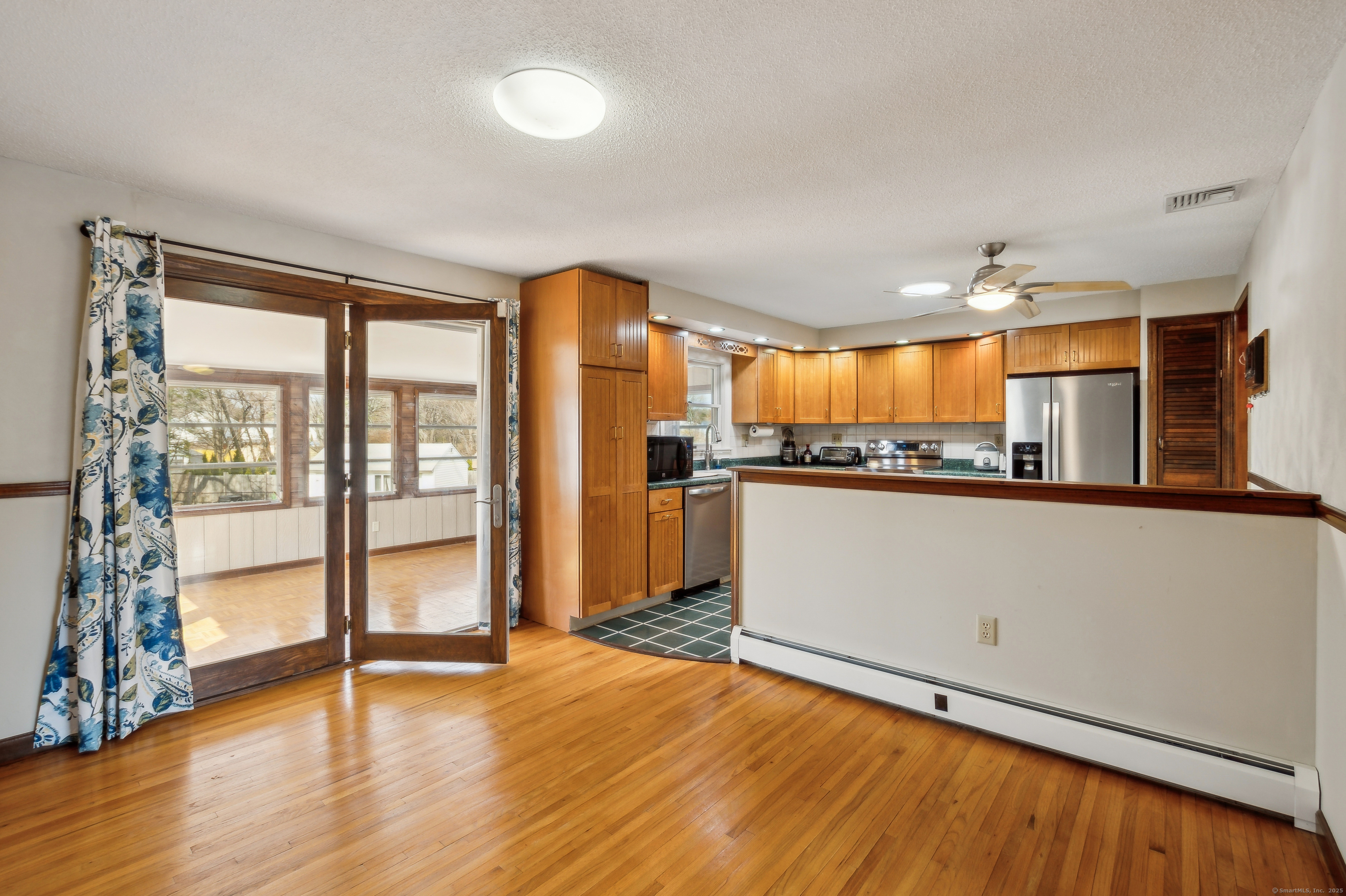131 Rolling Meadow Drive, East Hartford, Connecticut image 6