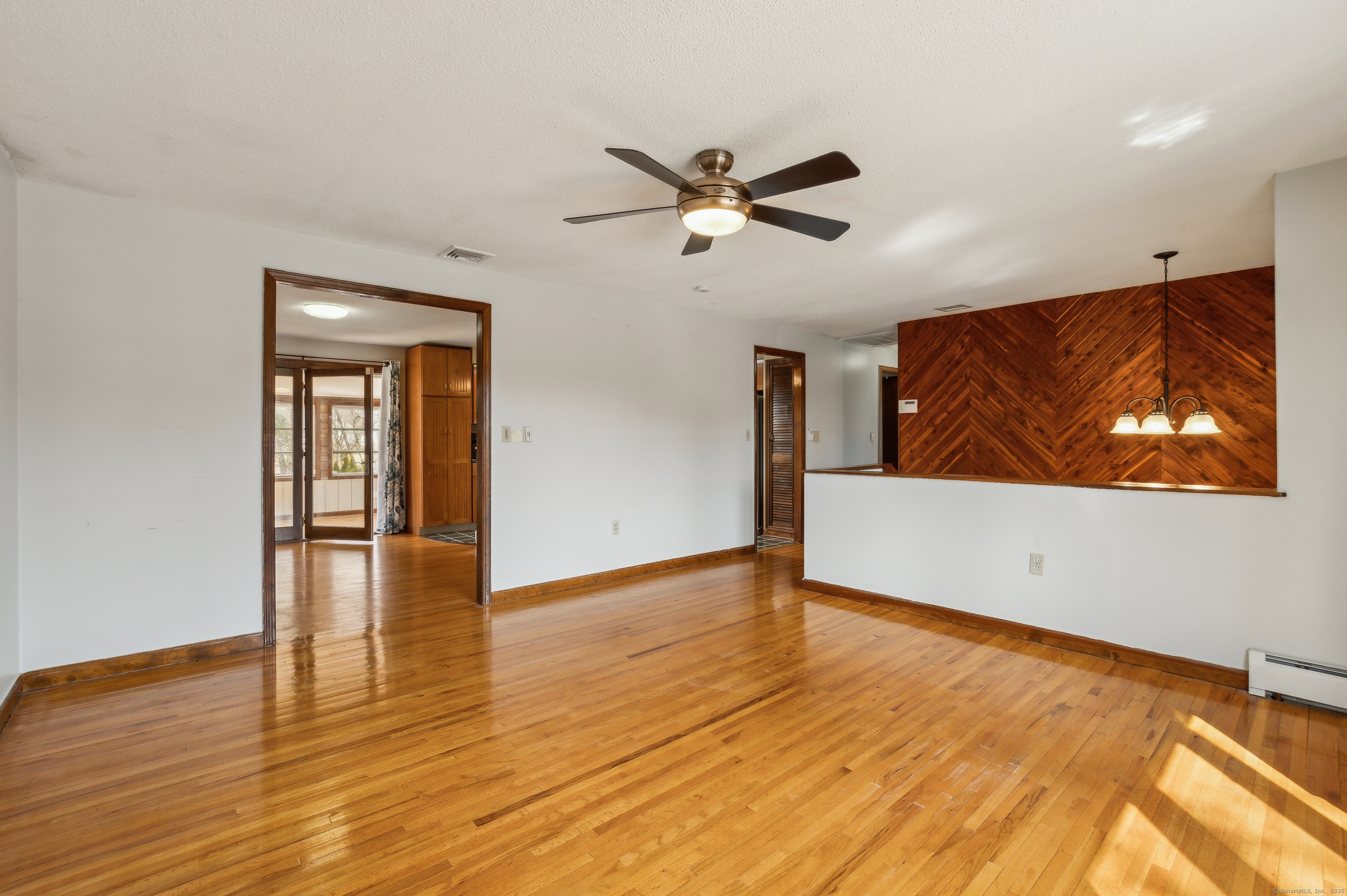 131 Rolling Meadow Drive, East Hartford, Connecticut image 5