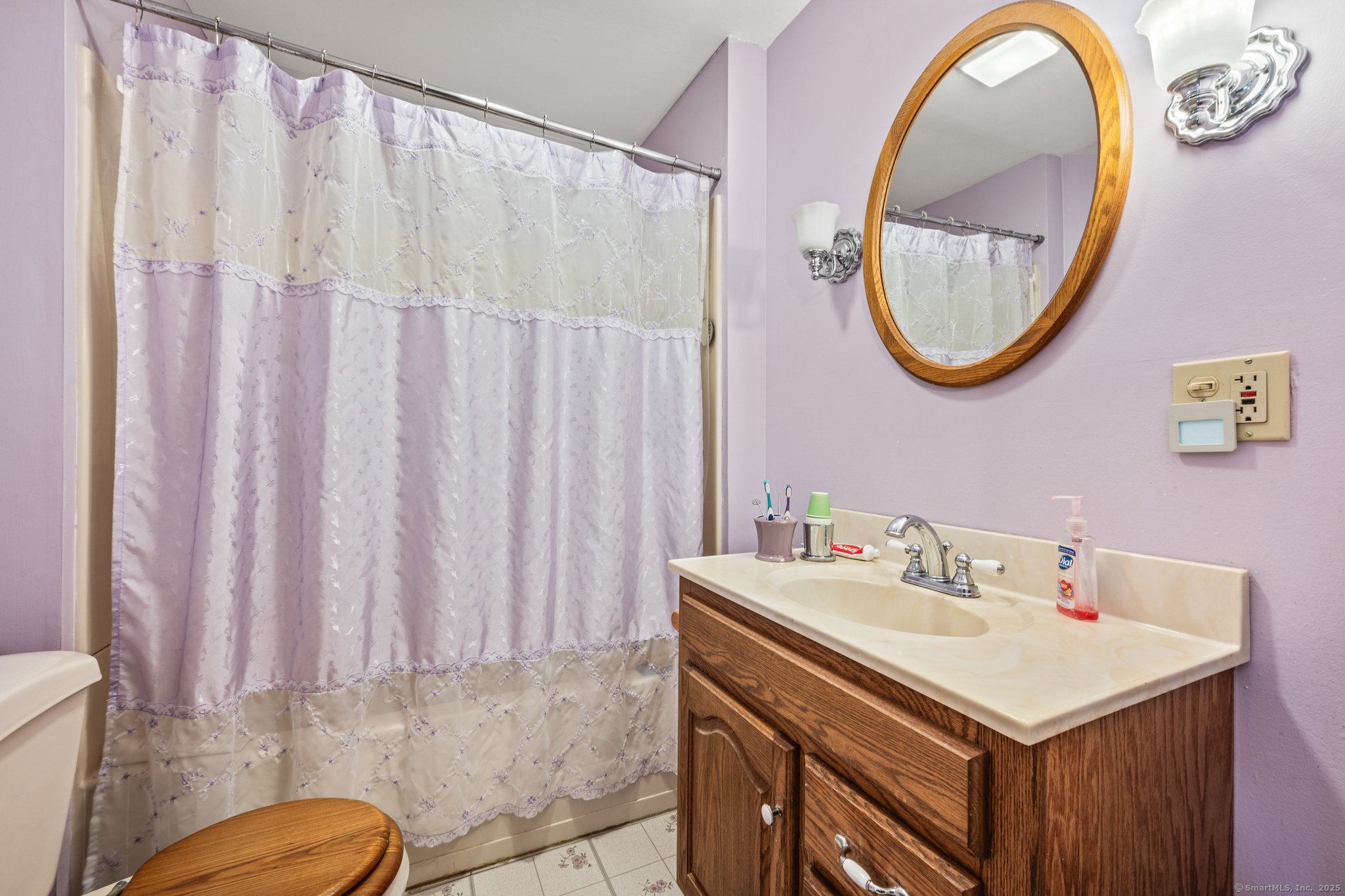 19 Frederick Street, Watertown, Connecticut image 24