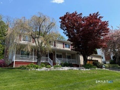 Homes For Sale - 118 Rolling Ridge Road<br/> Hamden, CT 06518