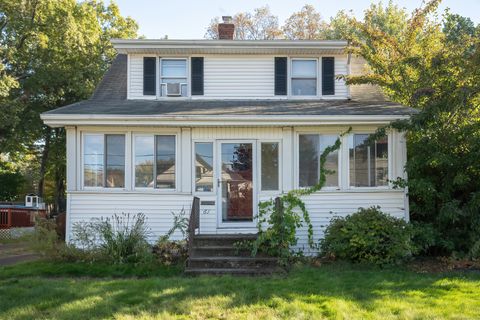 61 Woodmere Road West Hartford CT 06119