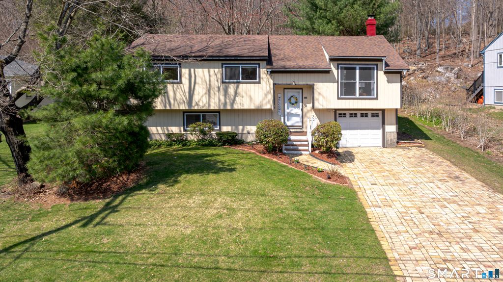 Photo of 332 Union City Road, Naugatuck, CT 06770 (MLS # 24166586)