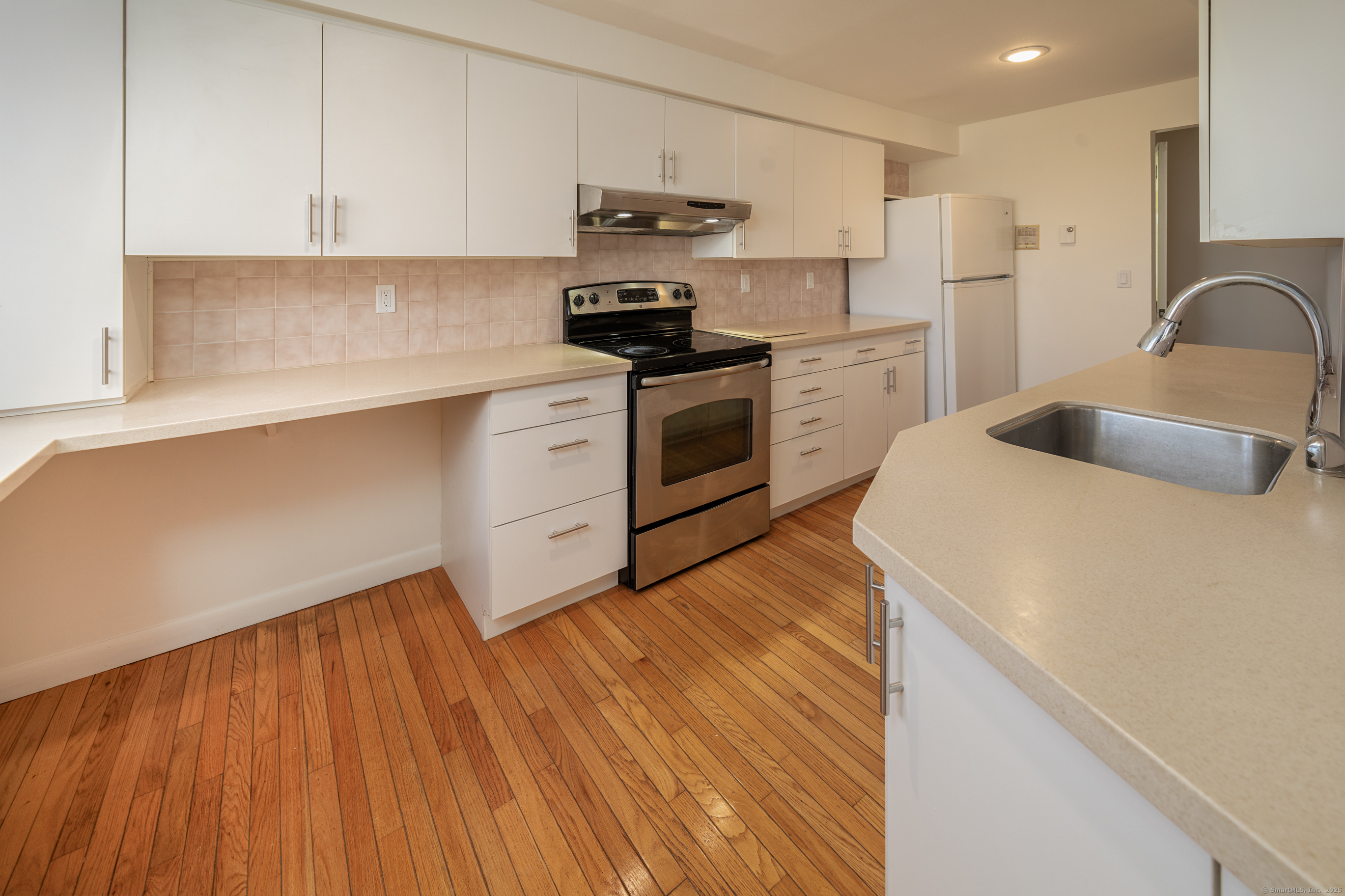 28 Harbour Village #C, Branford, Connecticut image 6