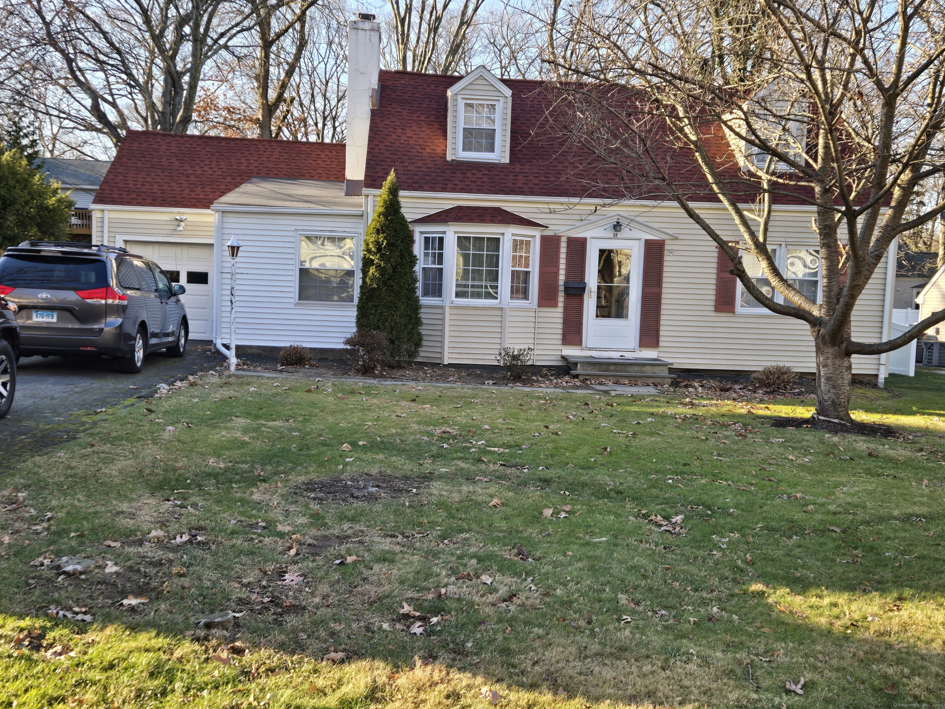 Birchwood Road, Stamford, Connecticut - 3 Bedrooms  
2 Bathrooms  
6 Rooms - 