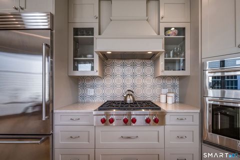 Tiny photo for 908 Boston Post Road #908, Madison, CT 06443 (MLS # 24143309)