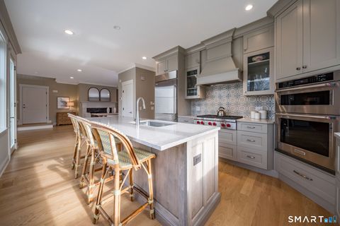 Tiny photo for 908 Boston Post Road #908, Madison, CT 06443 (MLS # 24143309)