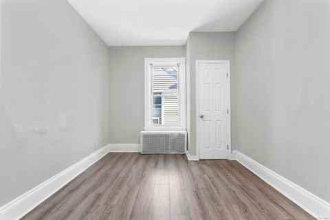 Tiny photo for 394 Gregory Street #4, Bridgeport, CT 06604 (MLS # 24143765)