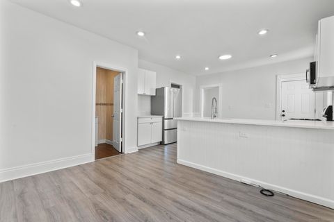 Tiny photo for 394 Gregory Street #4, Bridgeport, CT 06604 (MLS # 24143765)