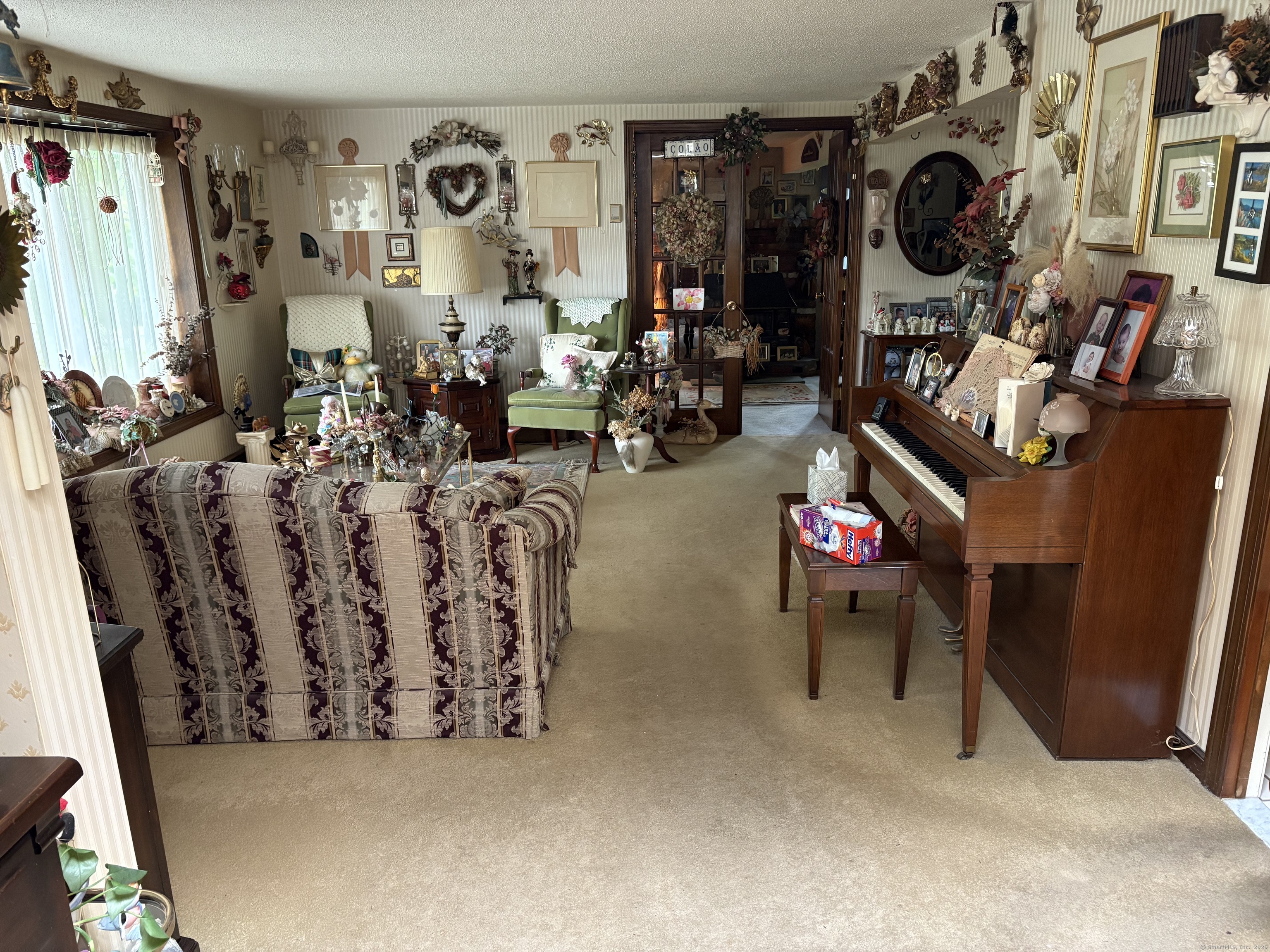 69 Shuttlemeadow Road, Plainville, Connecticut image 8