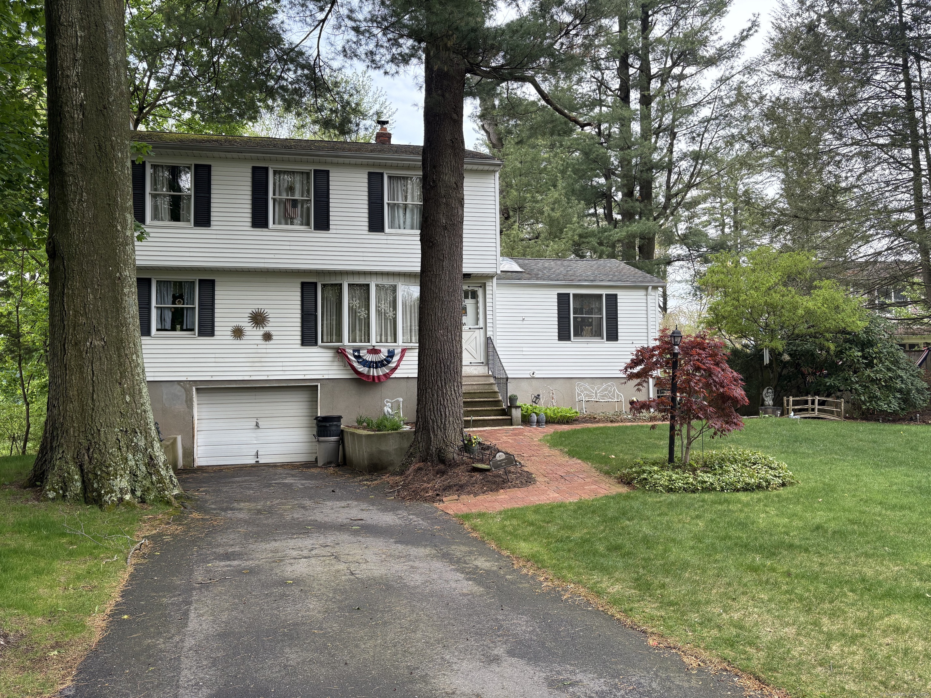 69 Shuttlemeadow Road, Plainville, Connecticut image 2