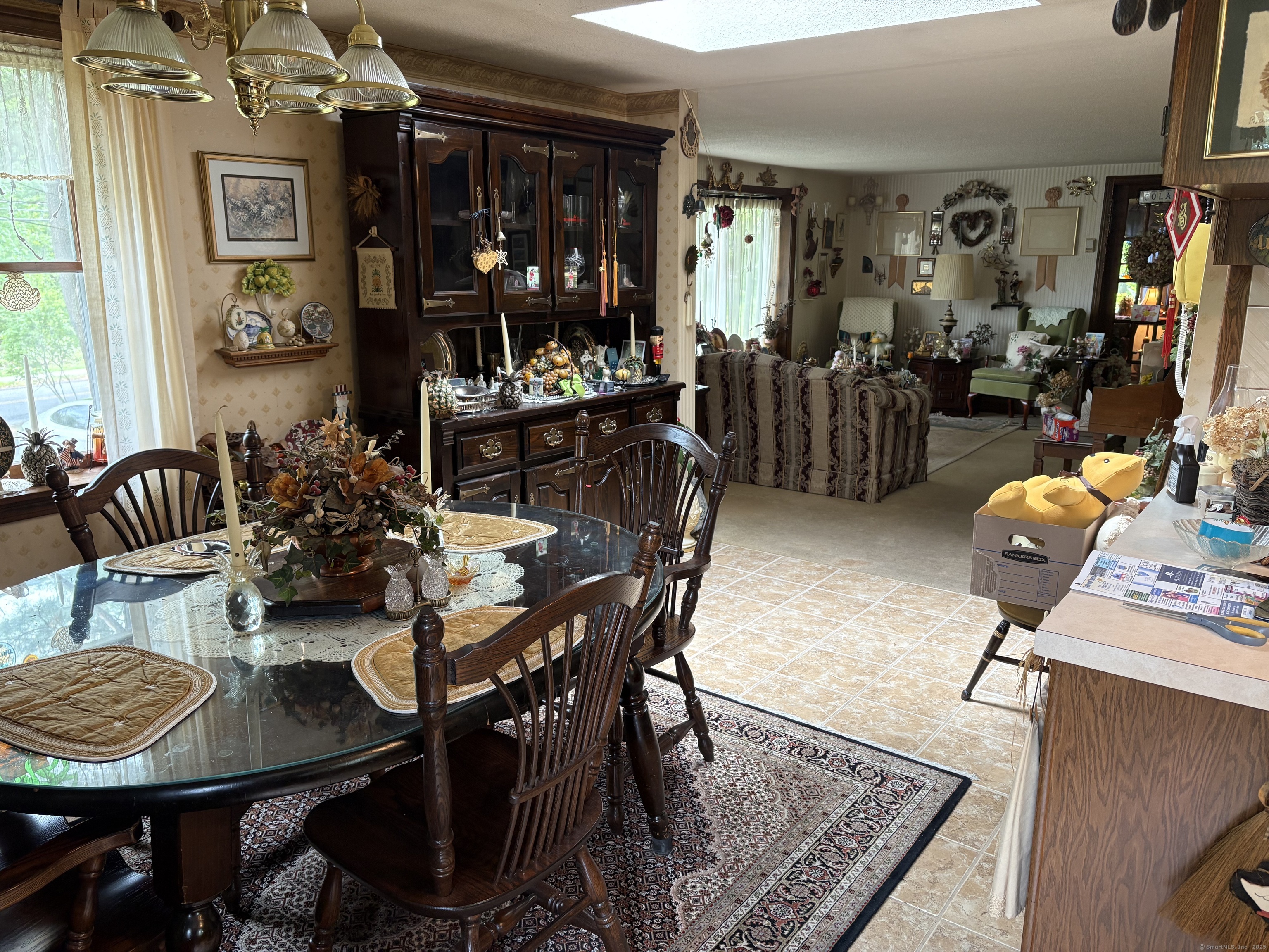 69 Shuttlemeadow Road, Plainville, Connecticut image 5