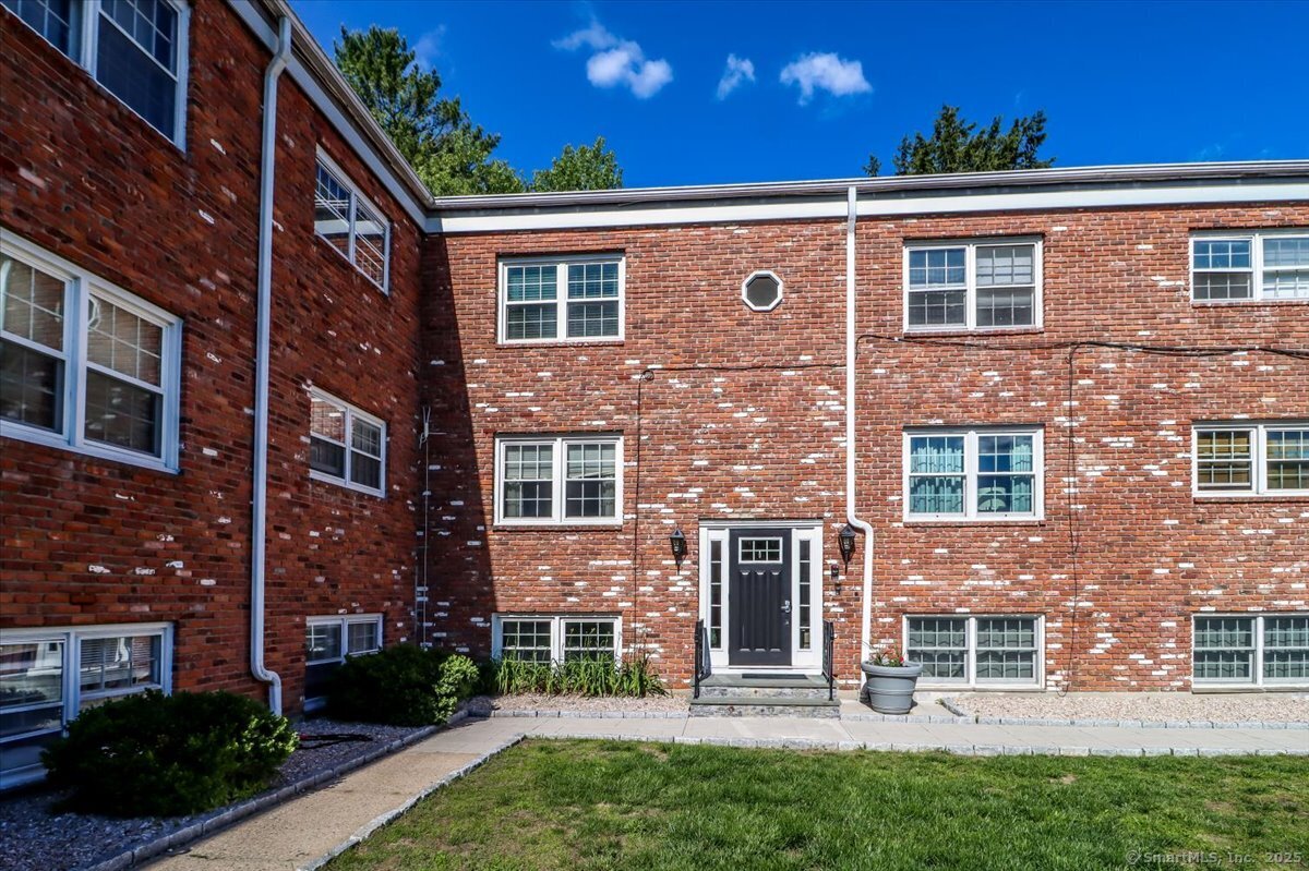 12 Terrace Place #12, New Milford, Connecticut image 1