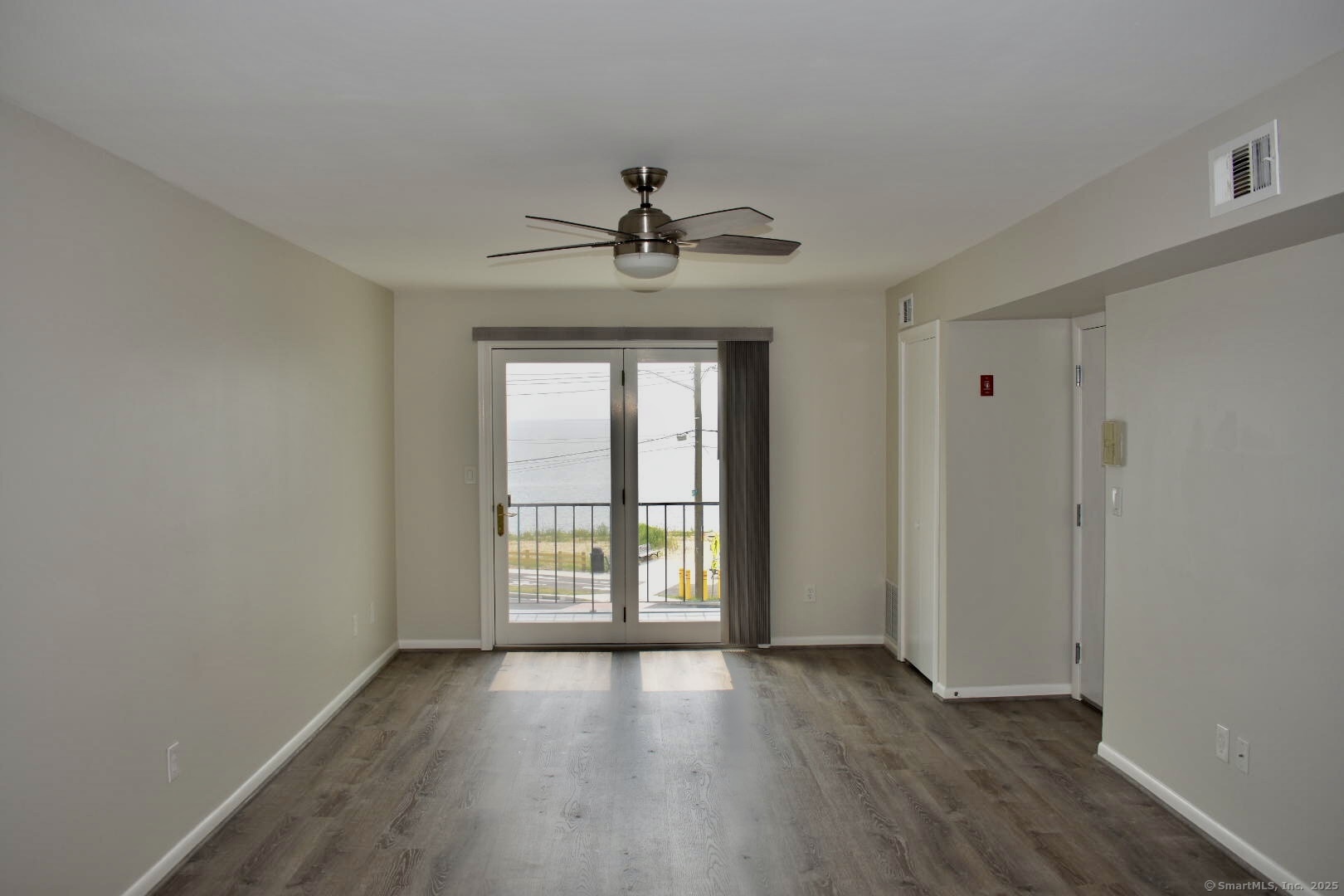 215 Beach Street 3D