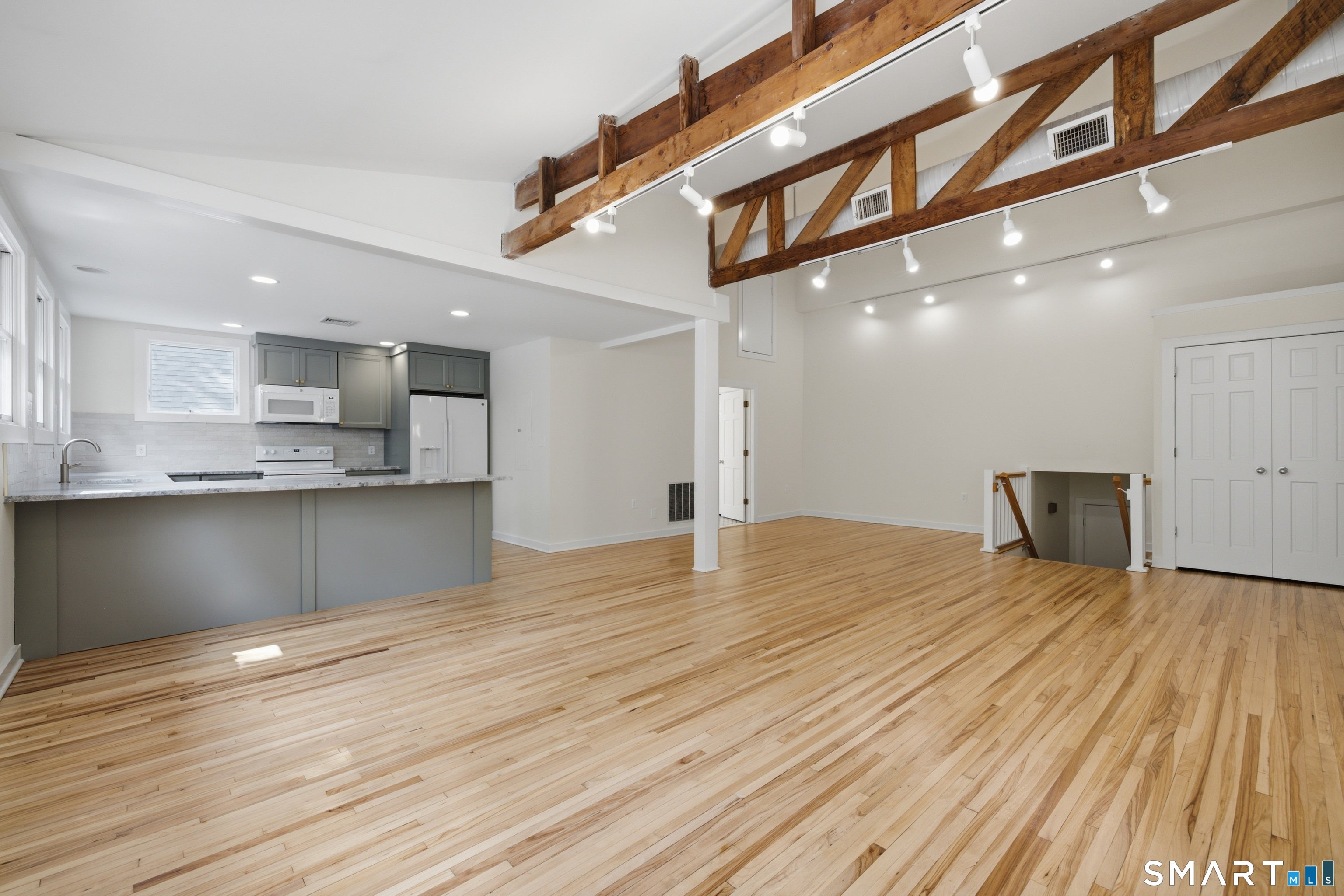 26 Ferry Road B