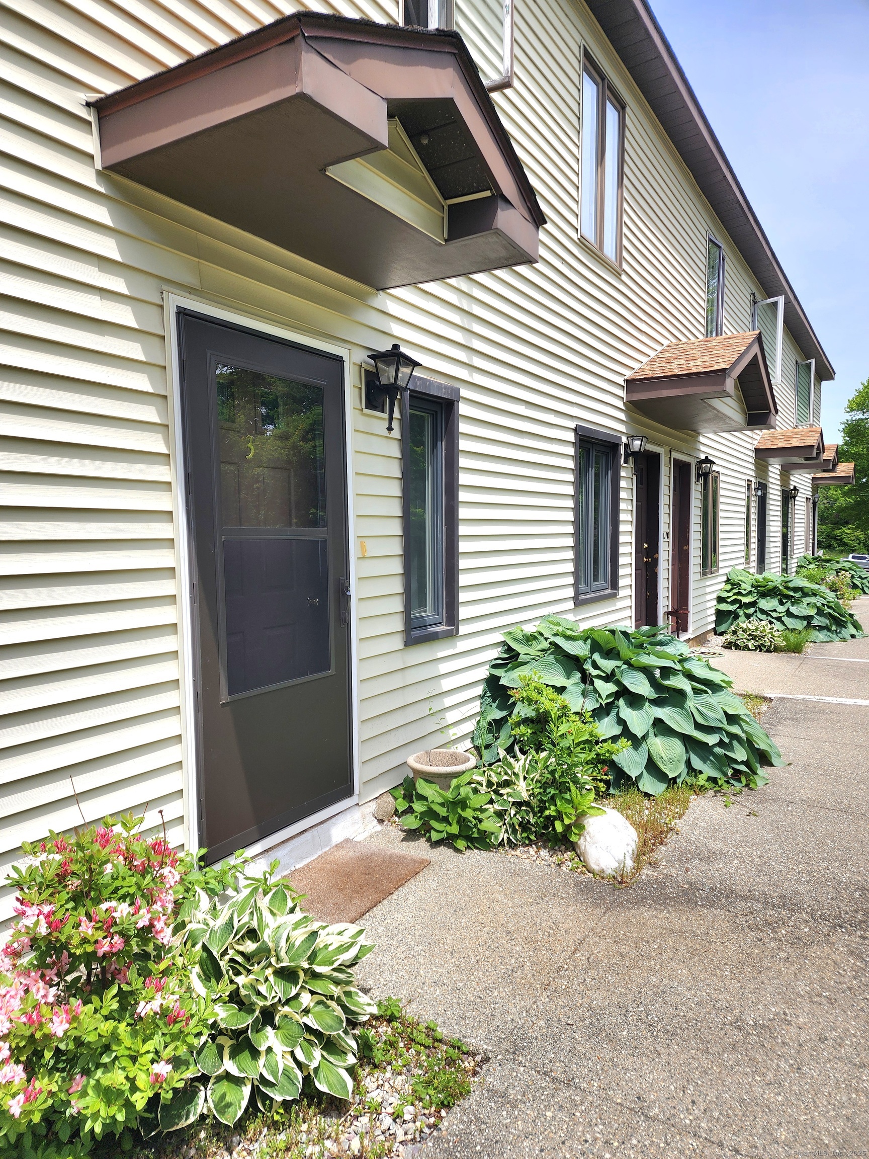 3 Brook Front Lane 3
