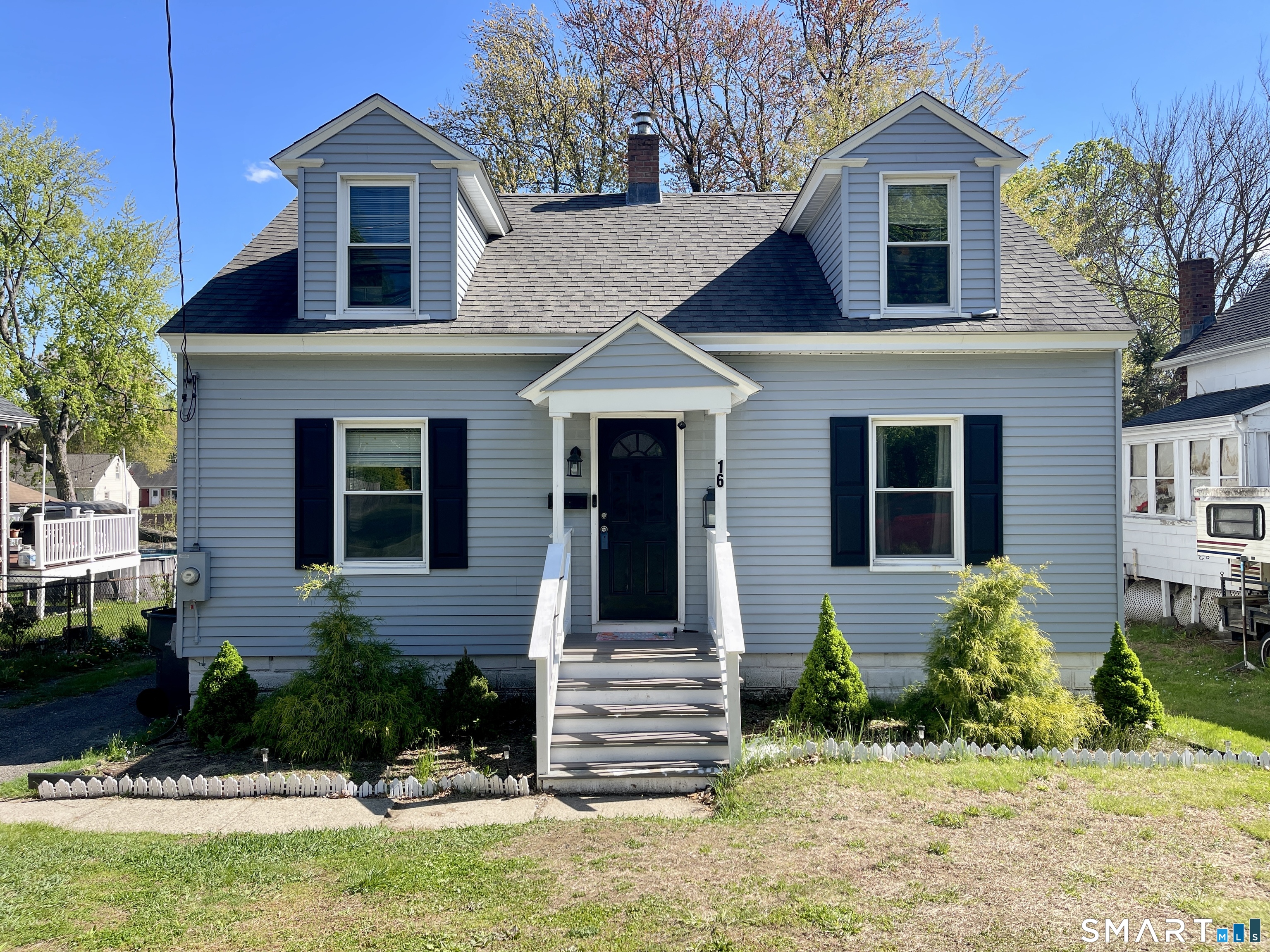 16 Brainard Road