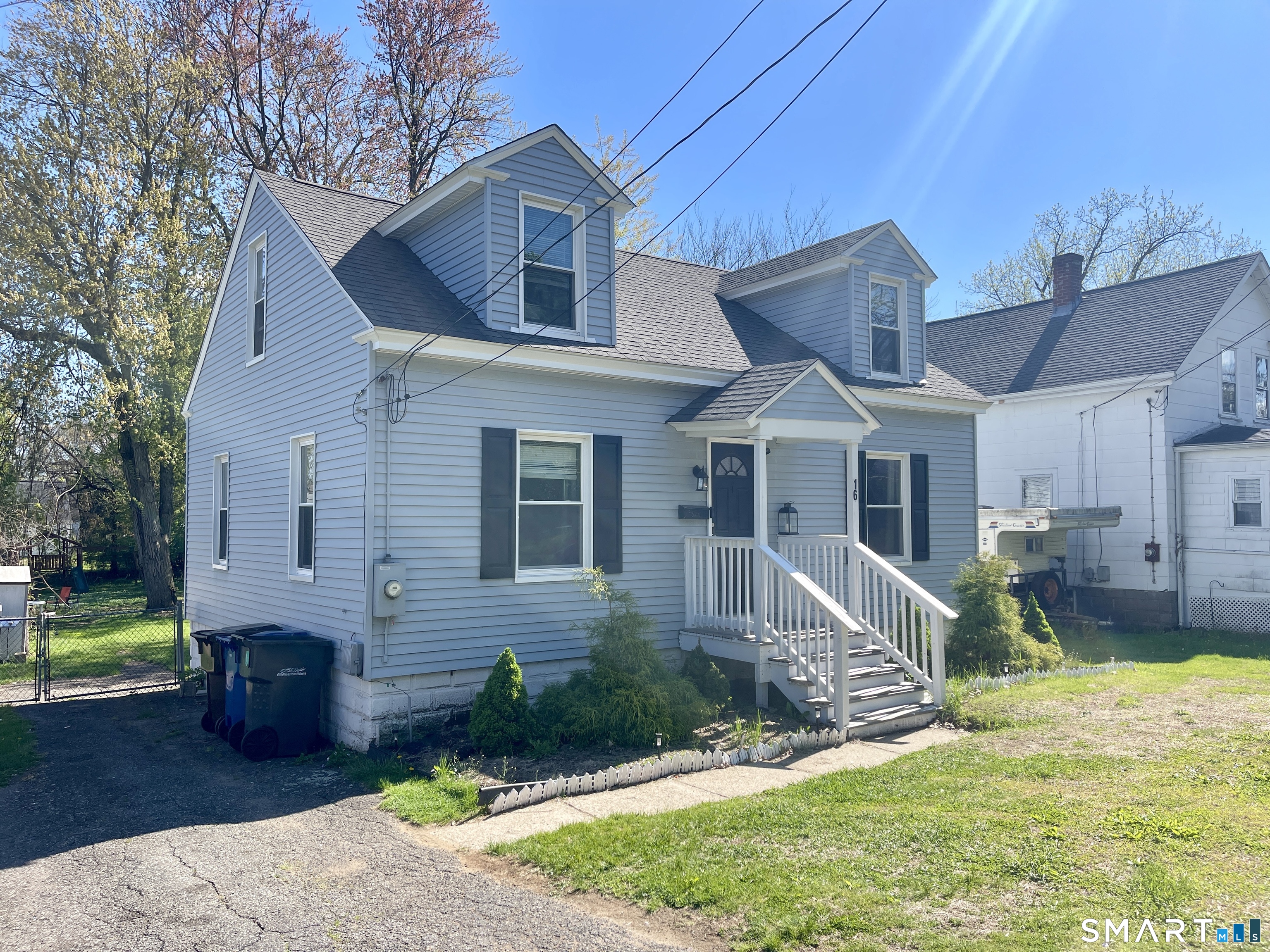 16 Brainard Road