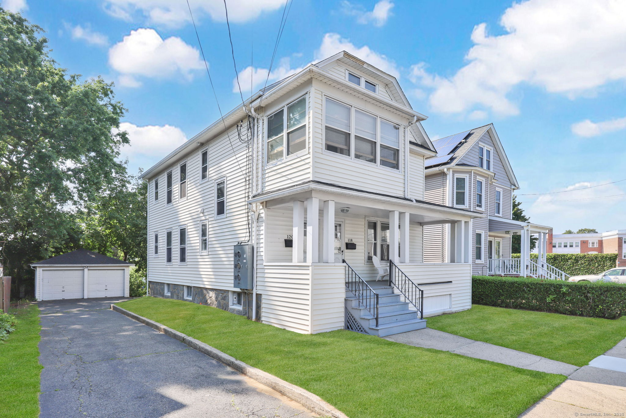 118 Burritt Avenue