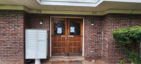 Photo of 1178 Middle Turnpike W #APT A, Manchester, CT 06040 (MLS # 24134710)