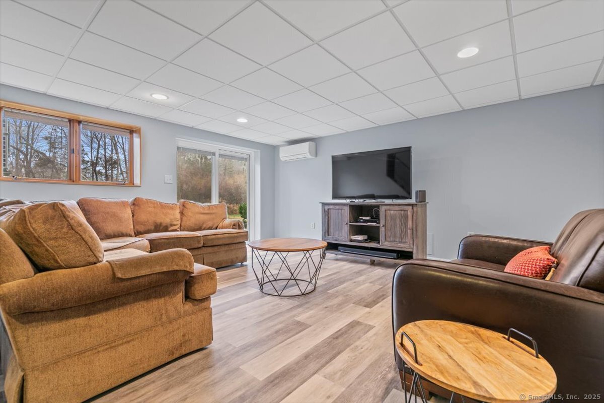 141 Meadow Ridge Lane, Guilford, Connecticut image 21