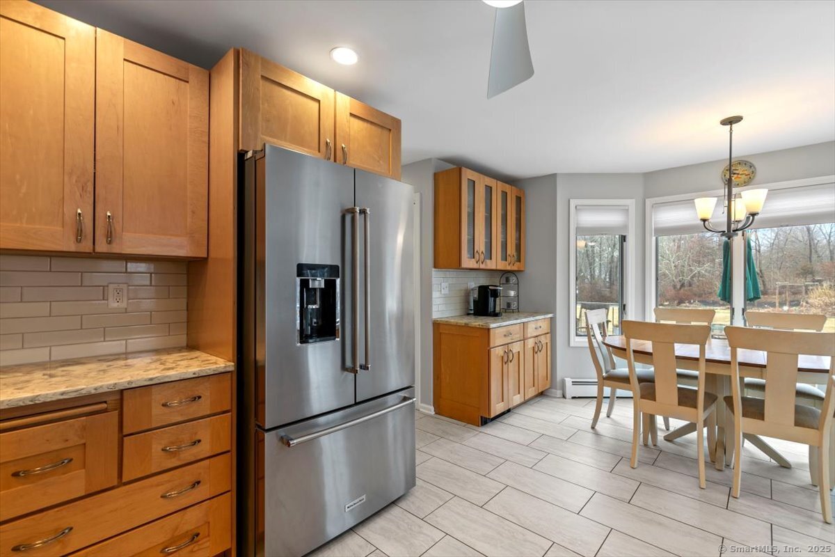 141 Meadow Ridge Lane, Guilford, Connecticut image 9