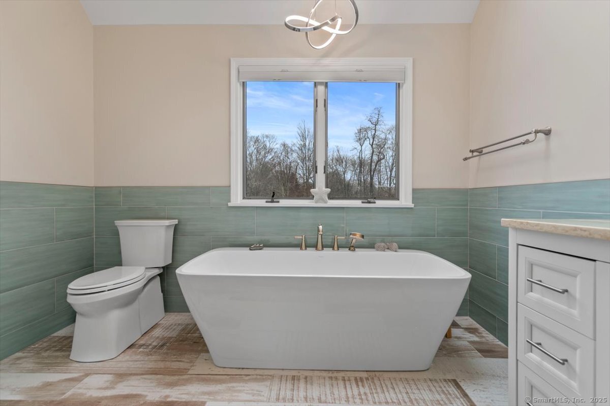 141 Meadow Ridge Lane, Guilford, Connecticut image 19