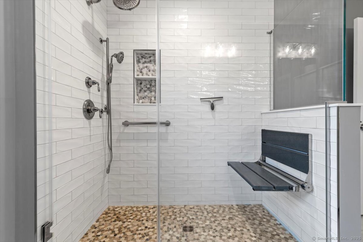 141 Meadow Ridge Lane, Guilford, Connecticut image 15