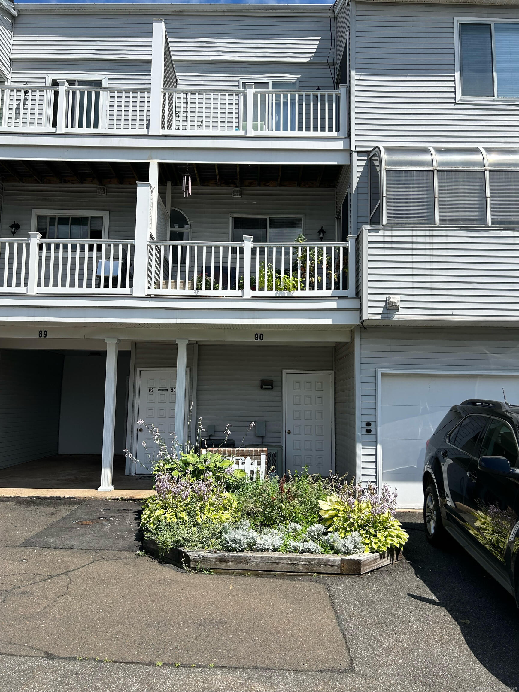 Photo 1 of 90 Staffordshire Commons Drive 90, Wallingford, Connecticut, $2,400, Web #: 24033040