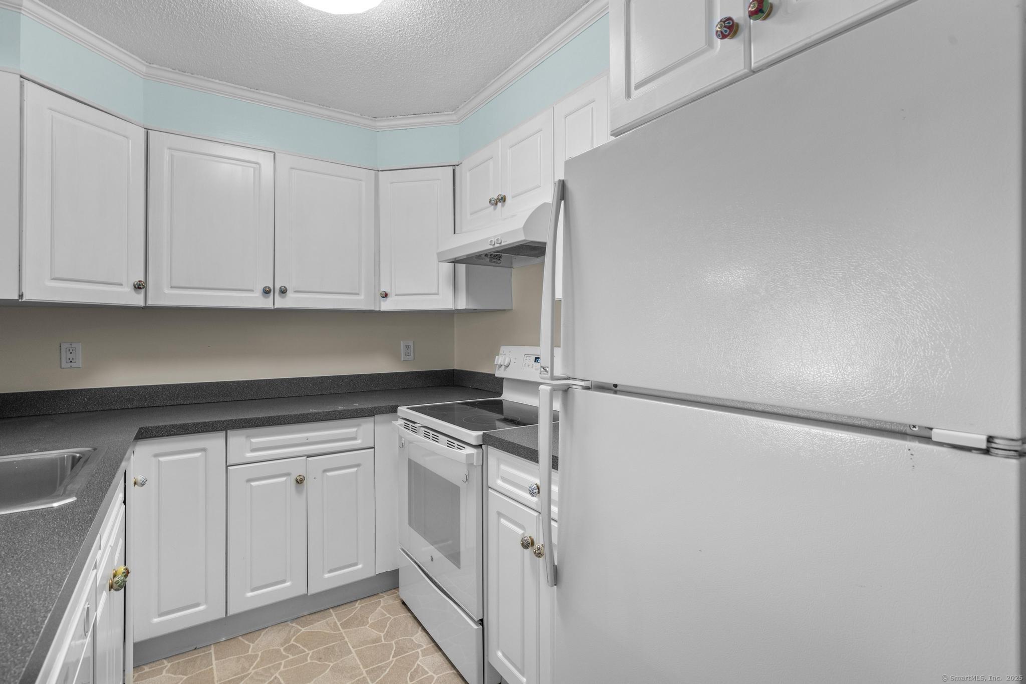 175 Mill Pond Road #223, Hamden, Connecticut image 13