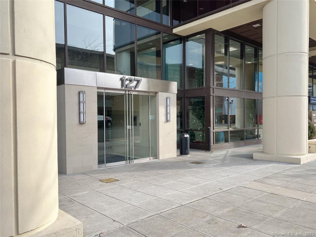 Stamford, Connecticut 06901, United States, 1 Bedroom Bedrooms, ,1 BathroomBathrooms,Residential,Pending,18339