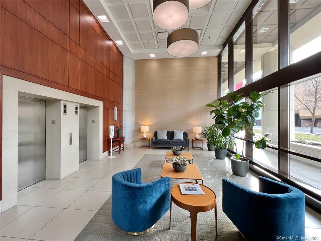 Stamford, Connecticut 06901, United States, 1 Bedroom Bedrooms, ,1 BathroomBathrooms,Residential,Pending,18339