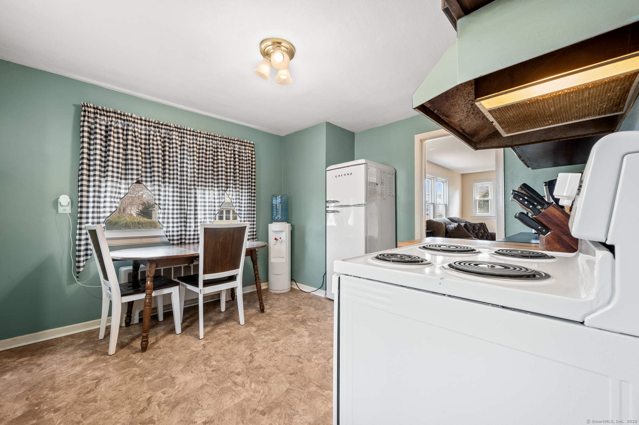 44 Victoria Road, Manchester, Connecticut image 3