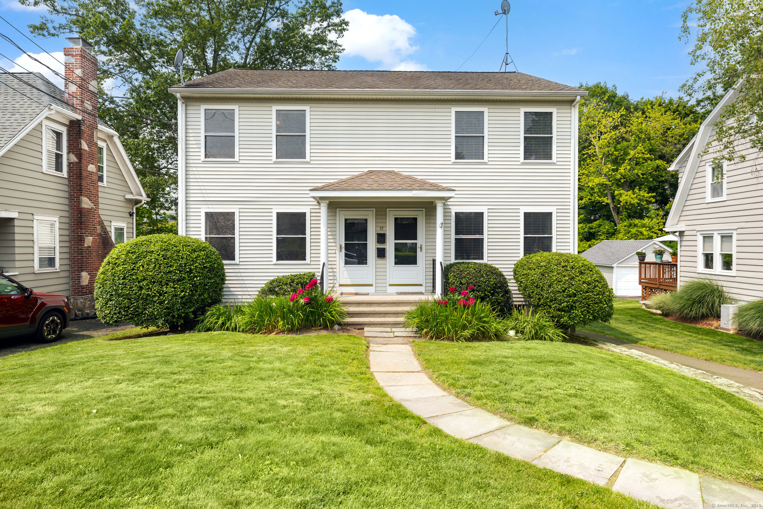 Property for Sale at Glenwood Avenue, Norwalk, Connecticut - Bedrooms: 4 
Bathrooms: 3.5 
Rooms: 8  - $875,000