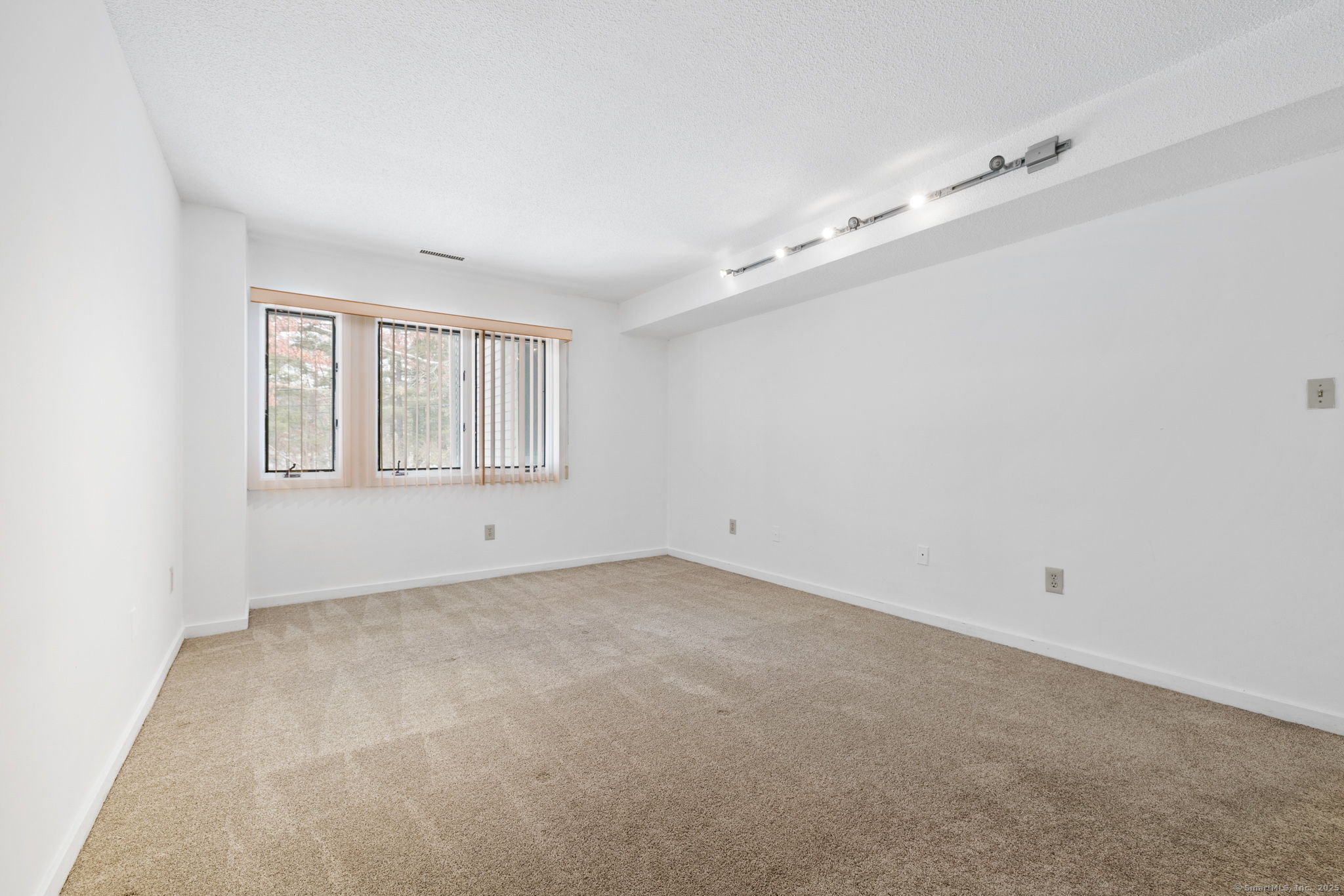1414 Whitney Avenue #APT C1, Hamden, Connecticut image 19