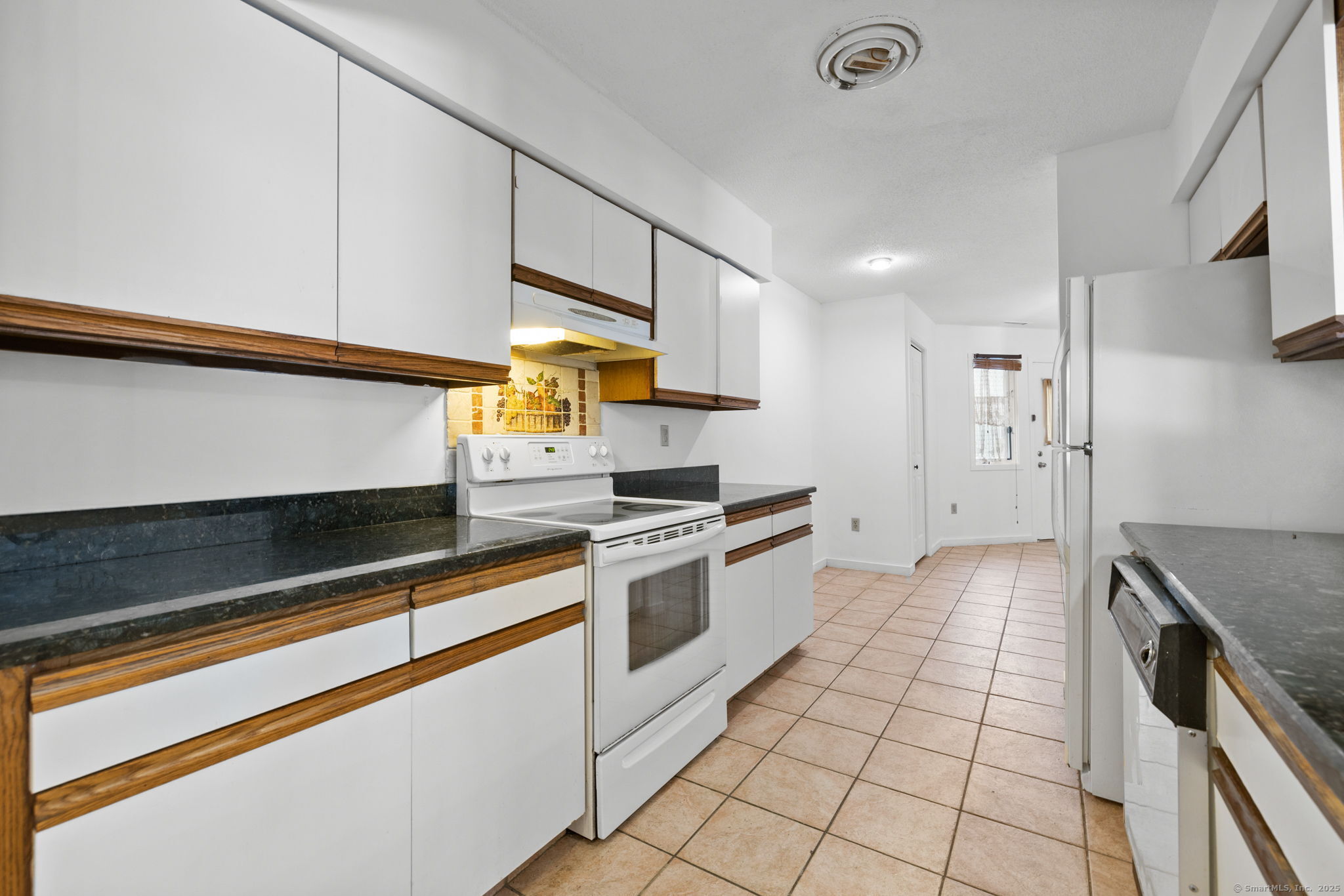 1414 Whitney Avenue #APT C1, Hamden, Connecticut image 12