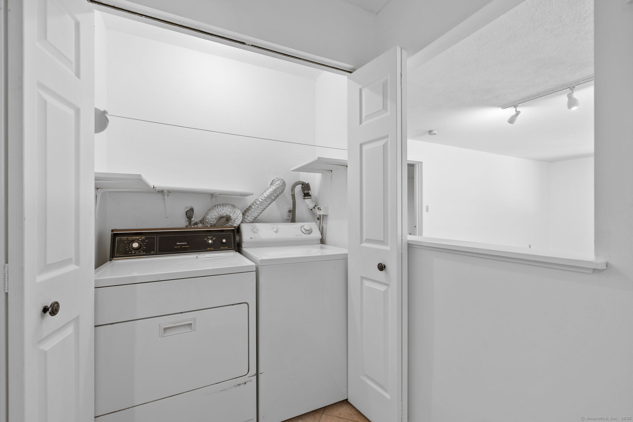 1414 Whitney Avenue #APT C1, Hamden, Connecticut image 16