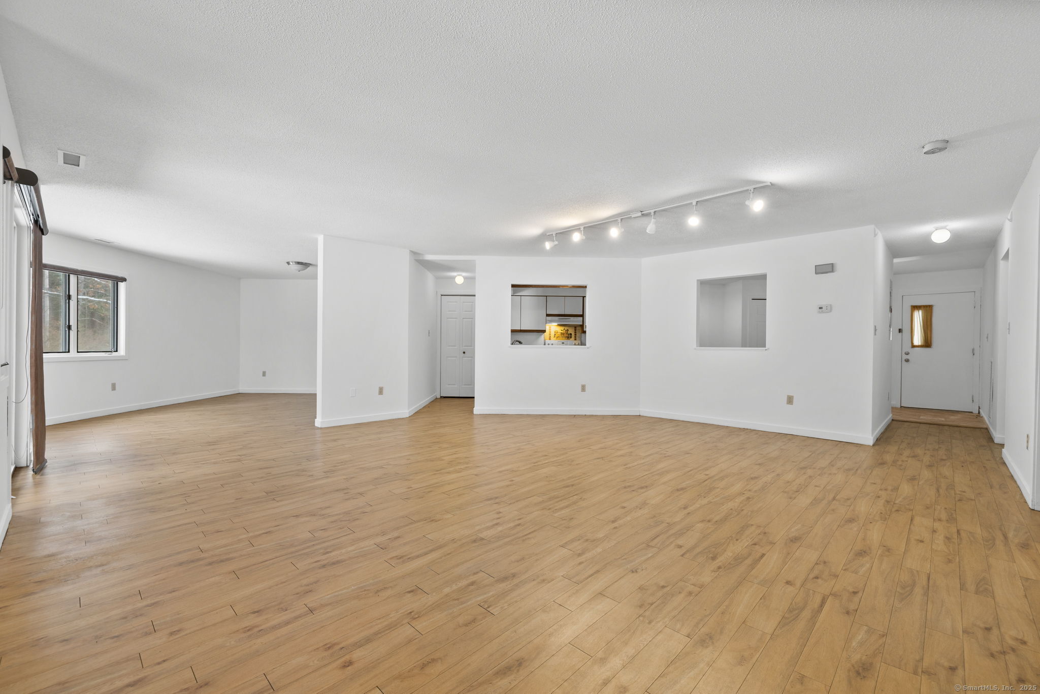 1414 Whitney Avenue #APT C1, Hamden, Connecticut image 4