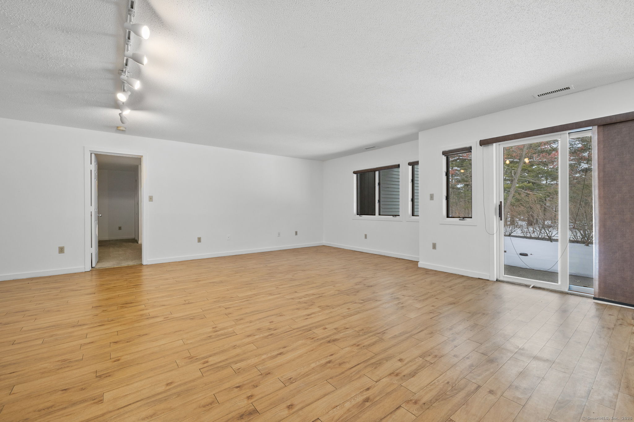 1414 Whitney Avenue #APT C1, Hamden, Connecticut image 6