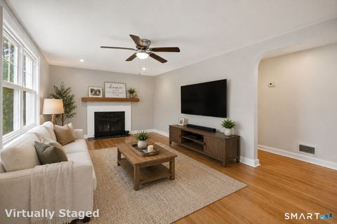 Photo of 40 Circle Drive, Wallingford, CT 06492 (MLS # 24174352)