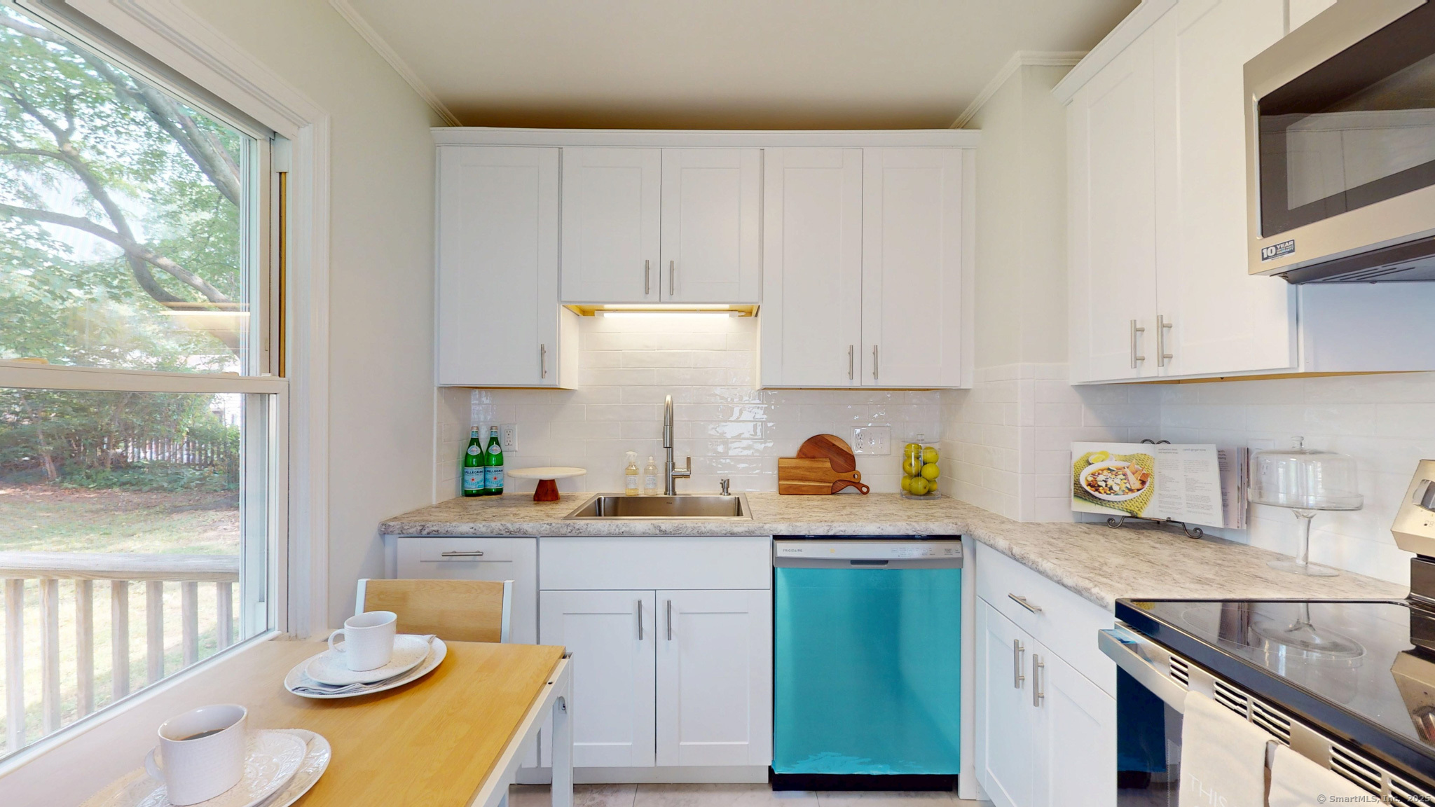 23 Nassau Circle